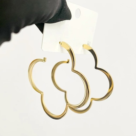 💛Gold plated earrings clover earrings hoop earrings - Picture 2 of 5